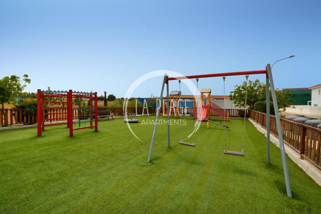 ♥ Sunny&Cozy Family Apartment ★ Walk To The Beach☼ Paralímni Kültér fotó