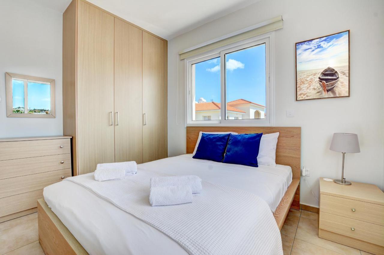 ♥ Sunny&Cozy Family Apartment ★ Walk To The Beach☼ Paralímni Kültér fotó