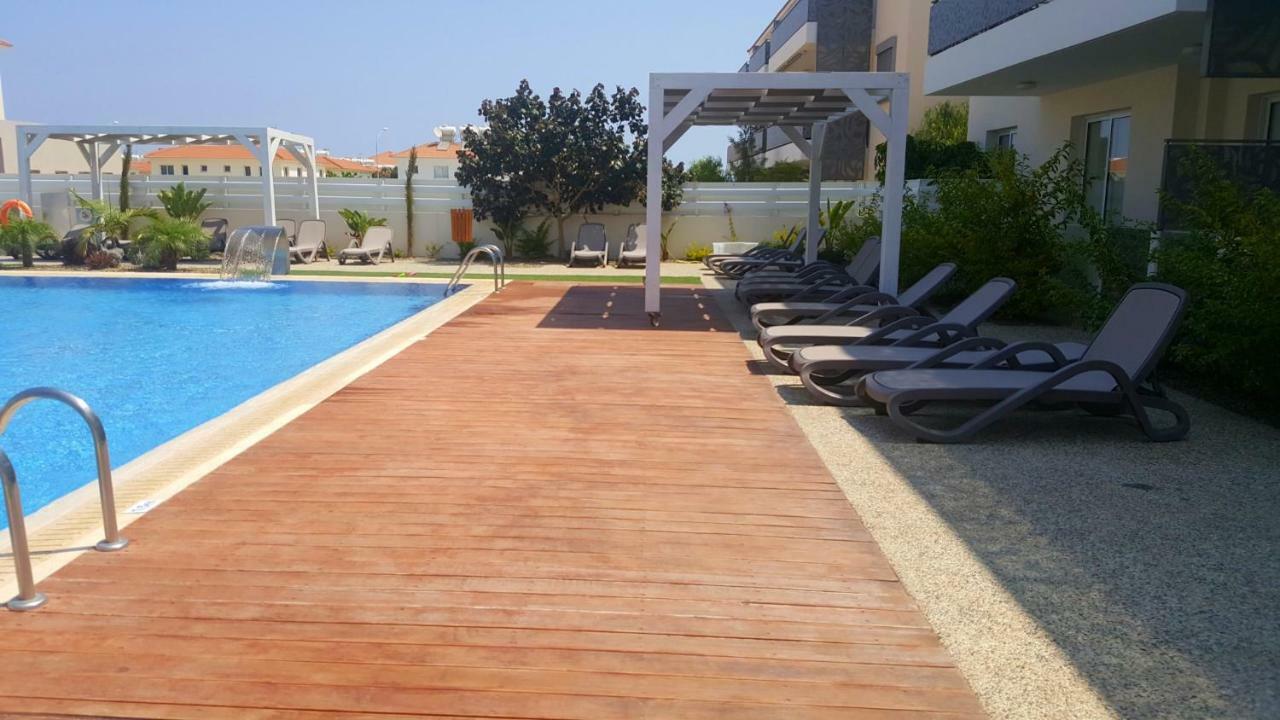 ♥ Sunny&Cozy Family Apartment ★ Walk To The Beach☼ Paralímni Kültér fotó